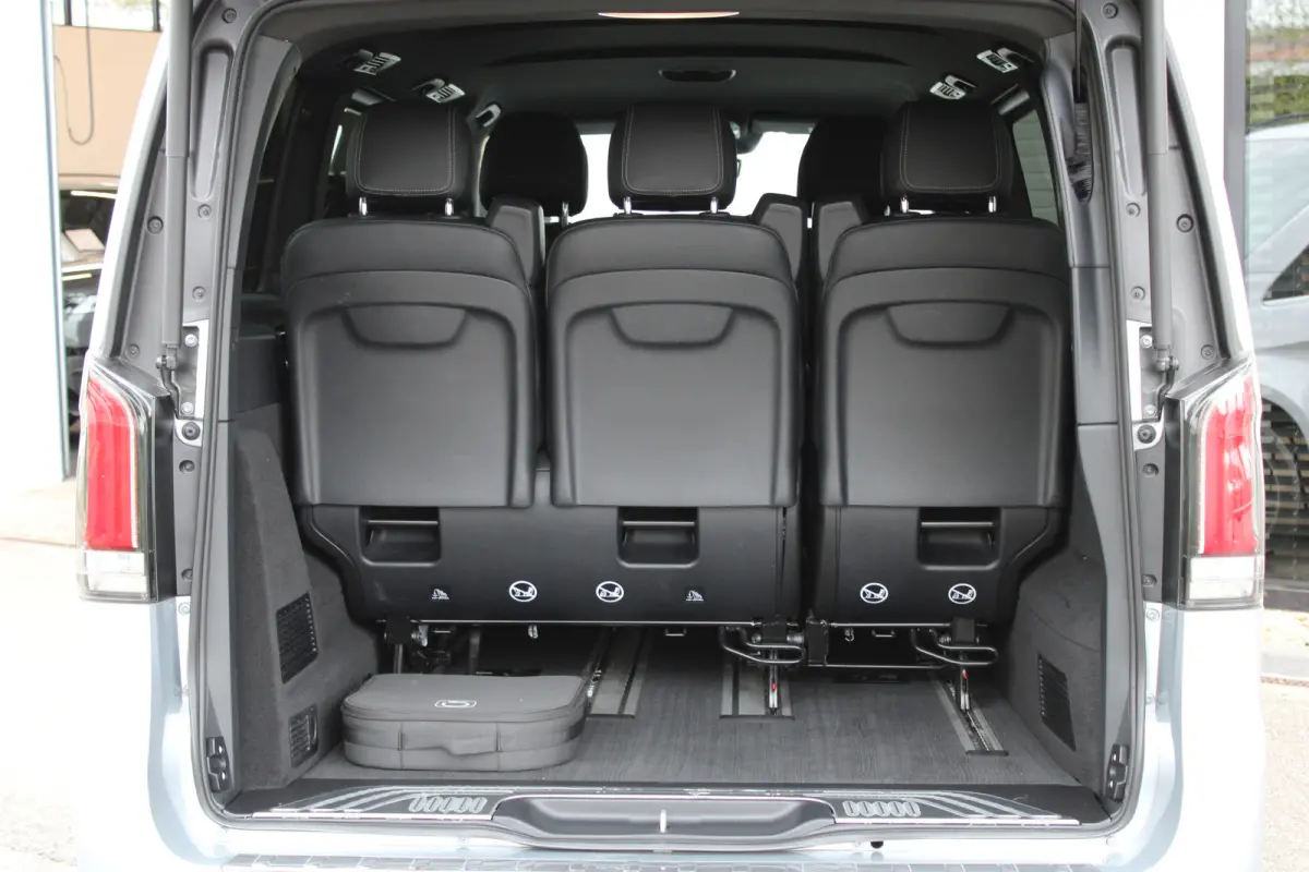300 L2 / AMG / New Model / Luchtvering / 7-Persoons / Burmester / Electr Stoelen / Vol Opties / NIEUW!!