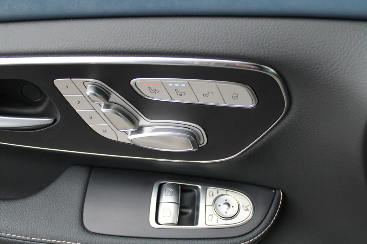 300 L2 / AMG / New Model / Luchtvering / 7-Persoons / Burmester / Electr Stoelen / Vol Opties / NIEUW!!