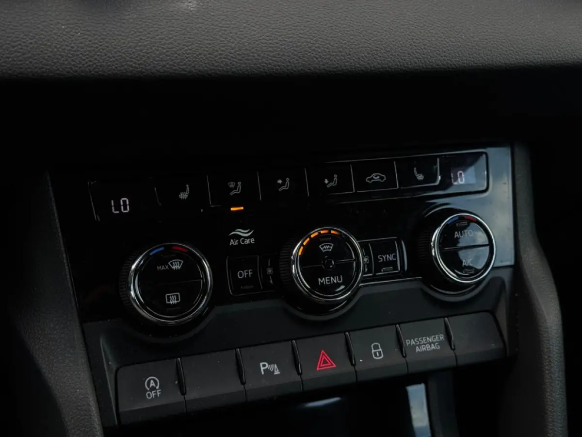 1.5 TSI ACT Style APPLE CARPLAY CAMERA NAVI CLIMATE PDC