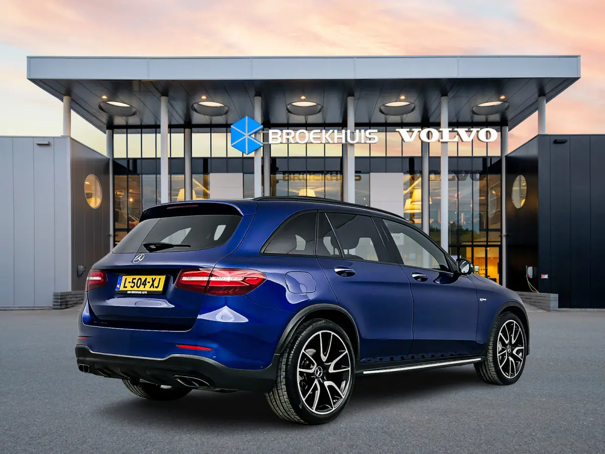 GLC AMG 43 4MATIC | 21" | Burmeister | Head-Up | Trekhaak | Stoelventilatie | 360 Camera | Carbon | Panoramadak | Luchtvering | Elektr. verst. Stoelen | Keyless | Alarm klasse 3 | Adaptieve 