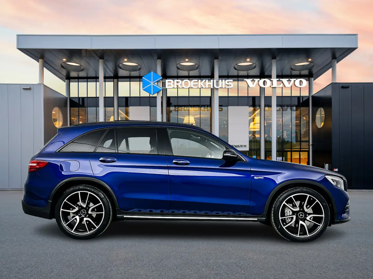 GLC AMG 43 4MATIC | 21" | Burmeister | Head-Up | Trekhaak | Stoelventilatie | 360 Camera | Carbon | Panoramadak | Luchtvering | Elektr. verst. Stoelen | Keyless | Alarm klasse 3 | Adaptieve 