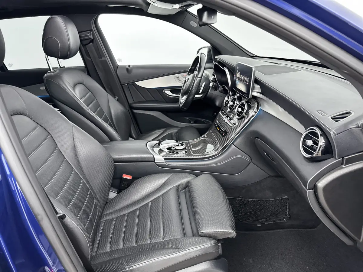 GLC AMG 43 4MATIC | 21" | Burmeister | Head-Up | Trekhaak | Stoelventilatie | 360 Camera | Carbon | Panoramadak | Luchtvering | Elektr. verst. Stoelen | Keyless | Alarm klasse 3 | Adaptieve 