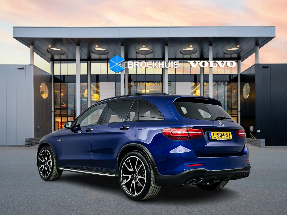 GLC AMG 43 4MATIC | 21" | Burmeister | Head-Up | Trekhaak | Stoelventilatie | 360 Camera | Carbon | Panoramadak | Luchtvering | Elektr. verst. Stoelen | Keyless | Alarm klasse 3 | Adaptieve 