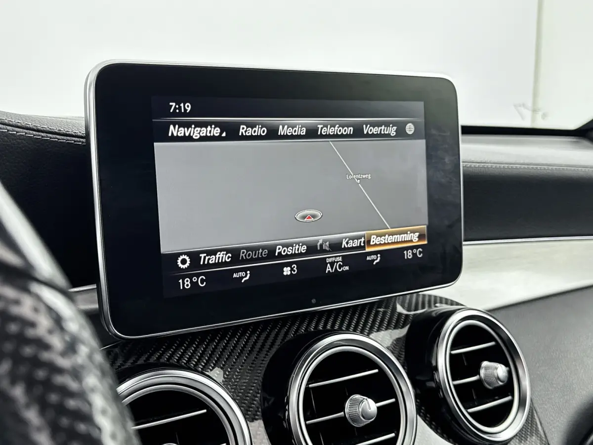 GLC AMG 43 4MATIC | 21" | Burmeister | Head-Up | Trekhaak | Stoelventilatie | 360 Camera | Carbon | Panoramadak | Luchtvering | Elektr. verst. Stoelen | Keyless | Alarm klasse 3 | Adaptieve 