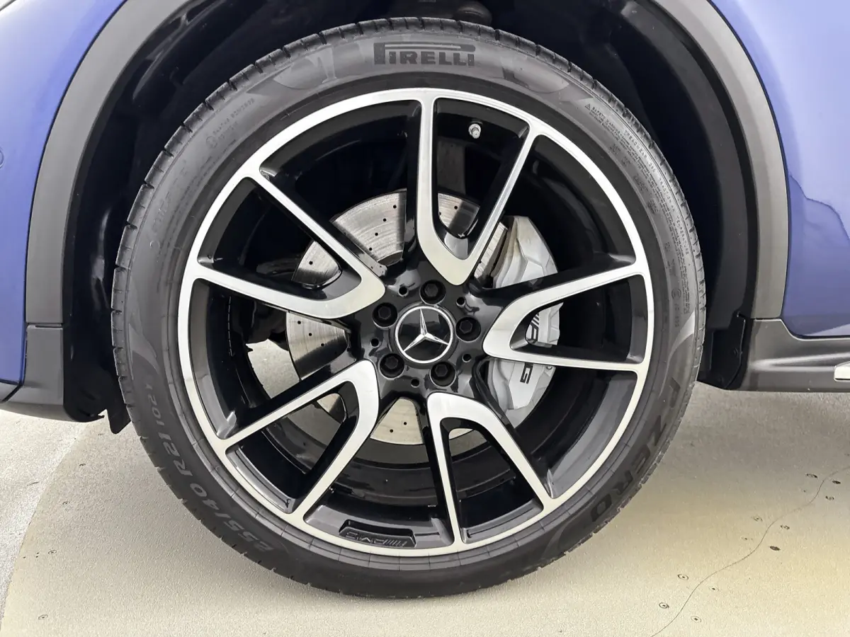 GLC AMG 43 4MATIC | 21" | Burmeister | Head-Up | Trekhaak | Stoelventilatie | 360 Camera | Carbon | Panoramadak | Luchtvering | Elektr. verst. Stoelen | Keyless | Alarm klasse 3 | Adaptieve 