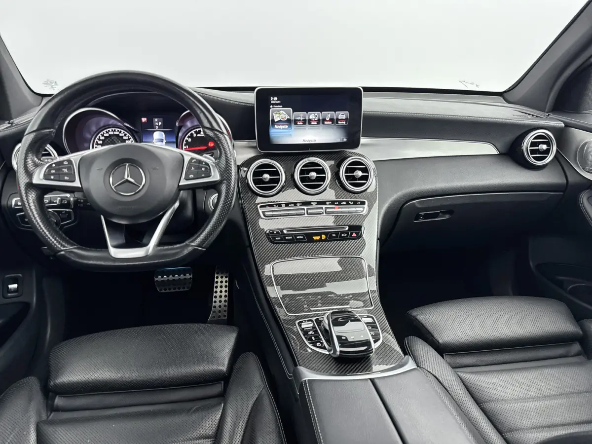 GLC AMG 43 4MATIC | 21" | Burmeister | Head-Up | Trekhaak | Stoelventilatie | 360 Camera | Carbon | Panoramadak | Luchtvering | Elektr. verst. Stoelen | Keyless | Alarm klasse 3 | Adaptieve 