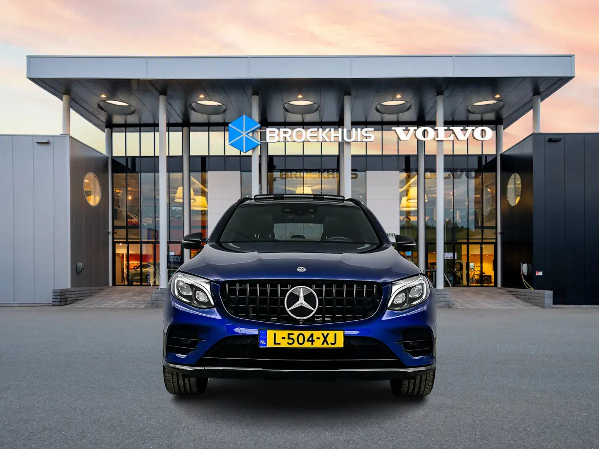 GLC AMG 43 4MATIC | 21" | Burmeister | Head-Up | Trekhaak | Stoelventilatie | 360 Camera | Carbon | Panoramadak | Luchtvering | Elektr. verst. Stoelen | Keyless | Alarm klasse 3 | Adaptieve 