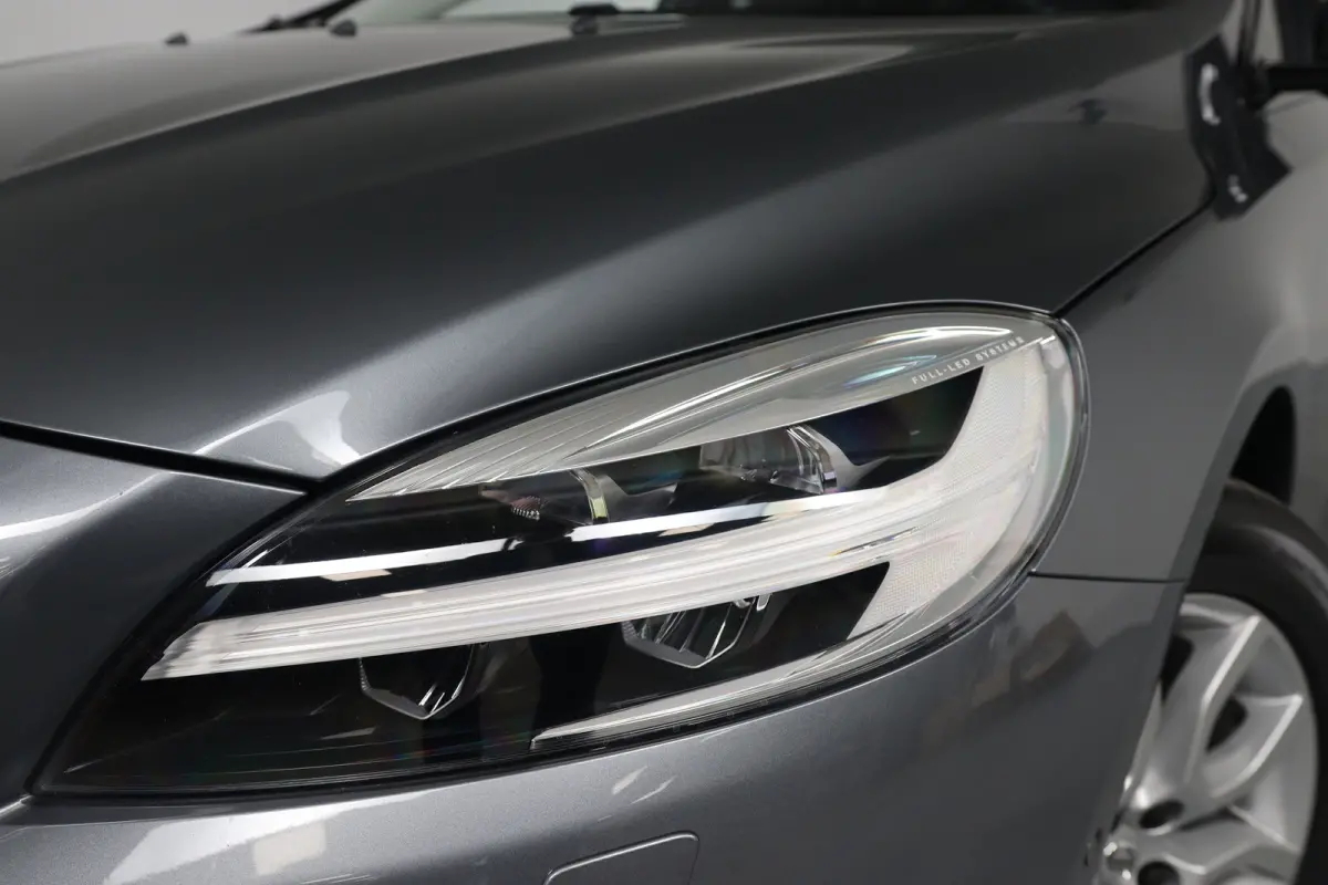 1.5 T3 Polar+ Luxury | Automaat! | Trekhaak | LED | Harman/Kardon | Panorama Dak | Camera | Memory Zetels | Leder | Stoelverwarming | Parkeersensoren | Lichtmetalen Velgen
