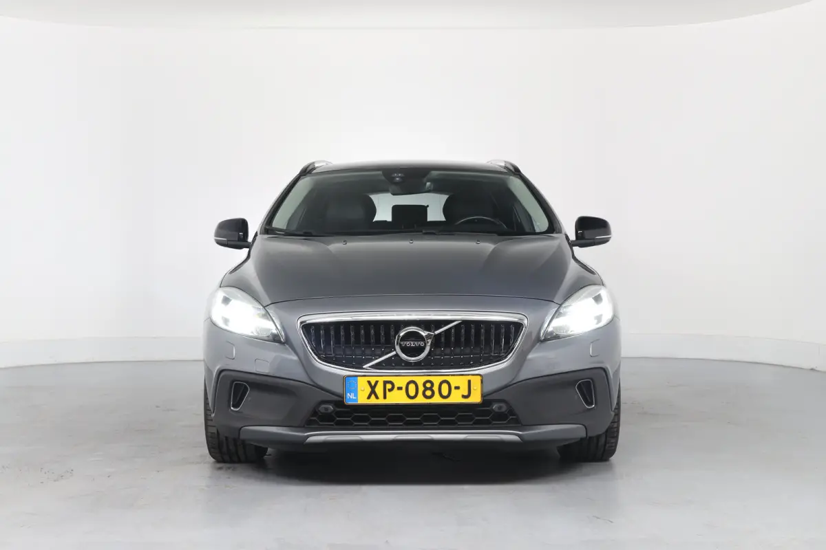 1.5 T3 Polar+ Luxury | Automaat! | Trekhaak | LED | Harman/Kardon | Panorama Dak | Camera | Memory Zetels | Leder | Stoelverwarming | Parkeersensoren | Lichtmetalen Velgen