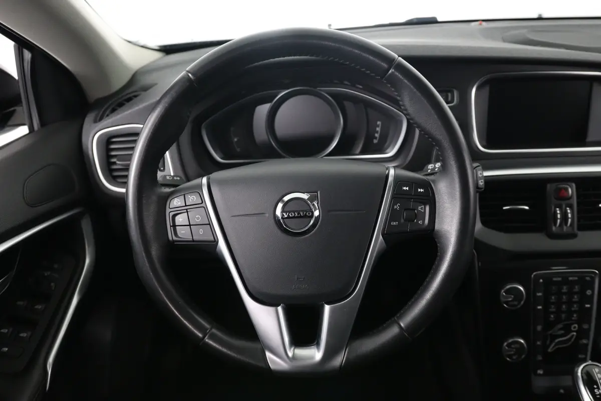 1.5 T3 Polar+ Luxury | Automaat! | Trekhaak | LED | Harman/Kardon | Panorama Dak | Camera | Memory Zetels | Leder | Stoelverwarming | Parkeersensoren | Lichtmetalen Velgen