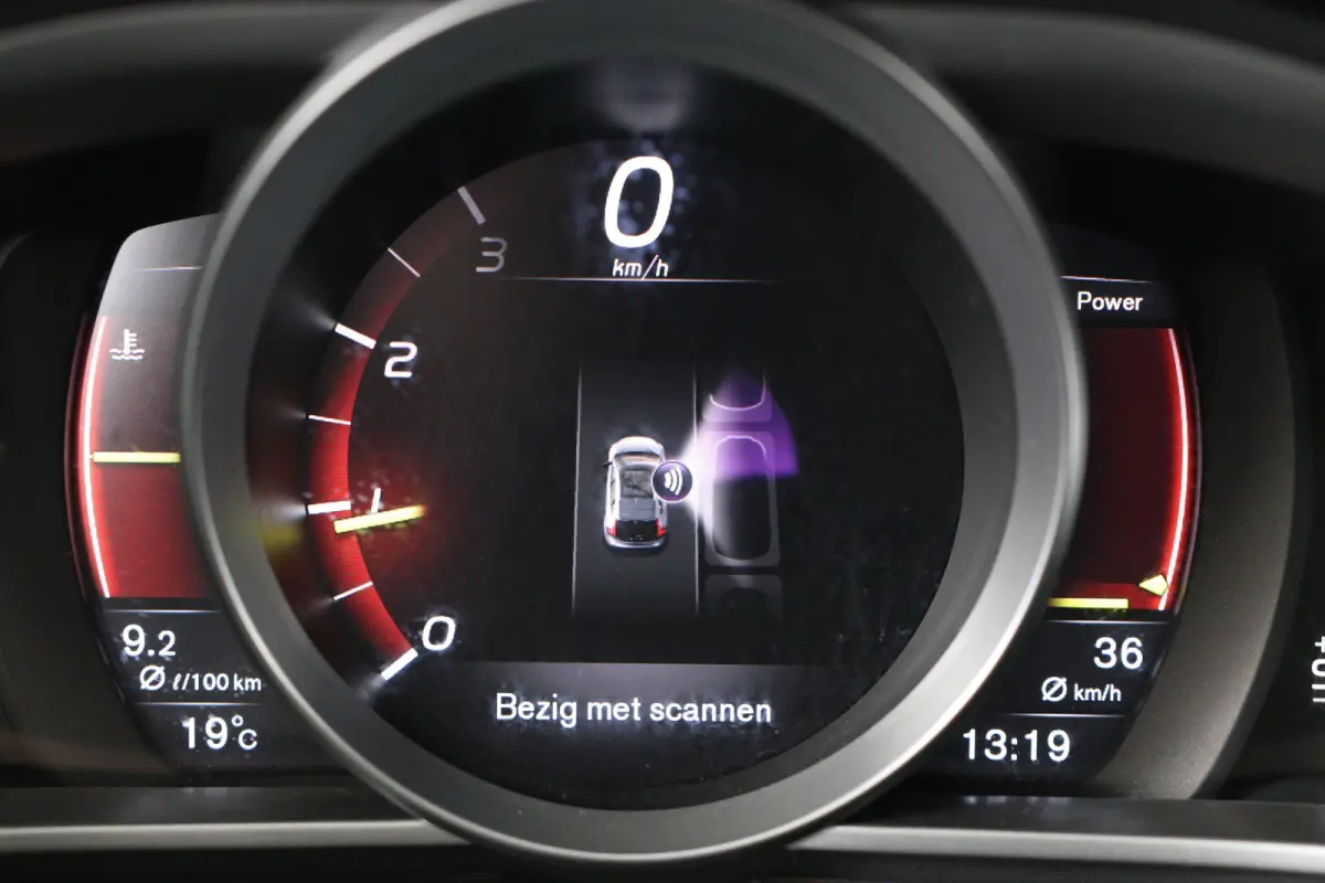 1.5 T3 Polar+ Luxury | Automaat! | Trekhaak | LED | Harman/Kardon | Panorama Dak | Camera | Memory Zetels | Leder | Stoelverwarming | Parkeersensoren | Lichtmetalen Velgen
