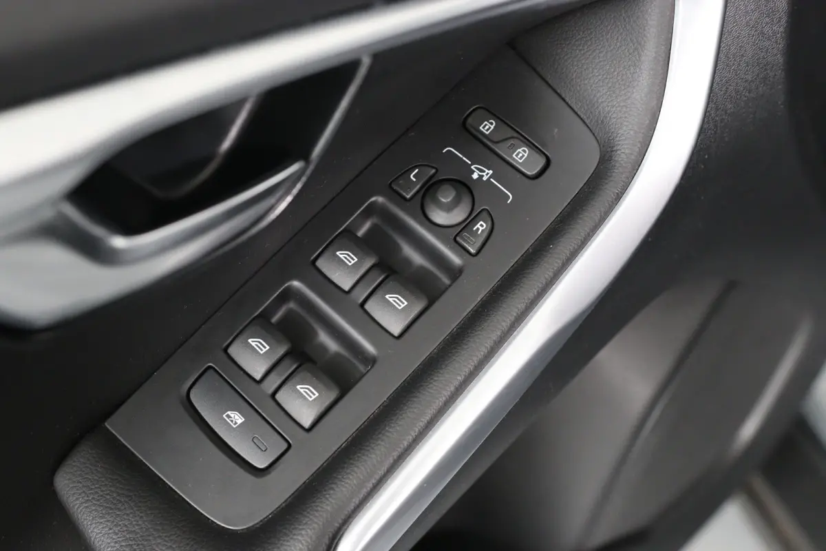 1.5 T3 Polar+ Luxury | Automaat! | Trekhaak | LED | Harman/Kardon | Panorama Dak | Camera | Memory Zetels | Leder | Stoelverwarming | Parkeersensoren | Lichtmetalen Velgen