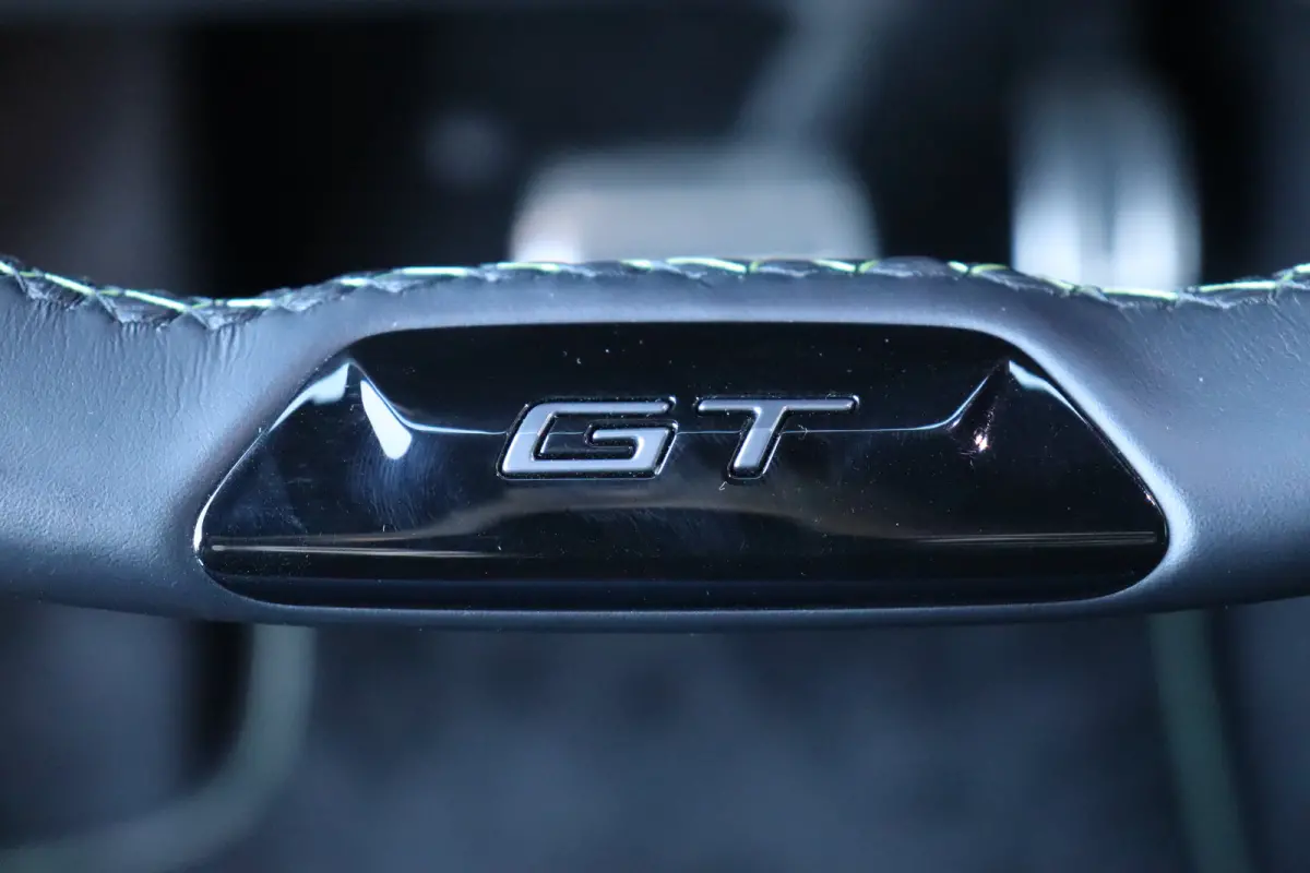 1.2 PURETECH 130PK GT PACK AUTOMAAT / NAVI / LEDER / CLIMA / LED / PDC / 17" LMV / KEYLESS / 360° CAMERA / ADAPT. CRUISECONTROL / NIEUWSTAAT !!