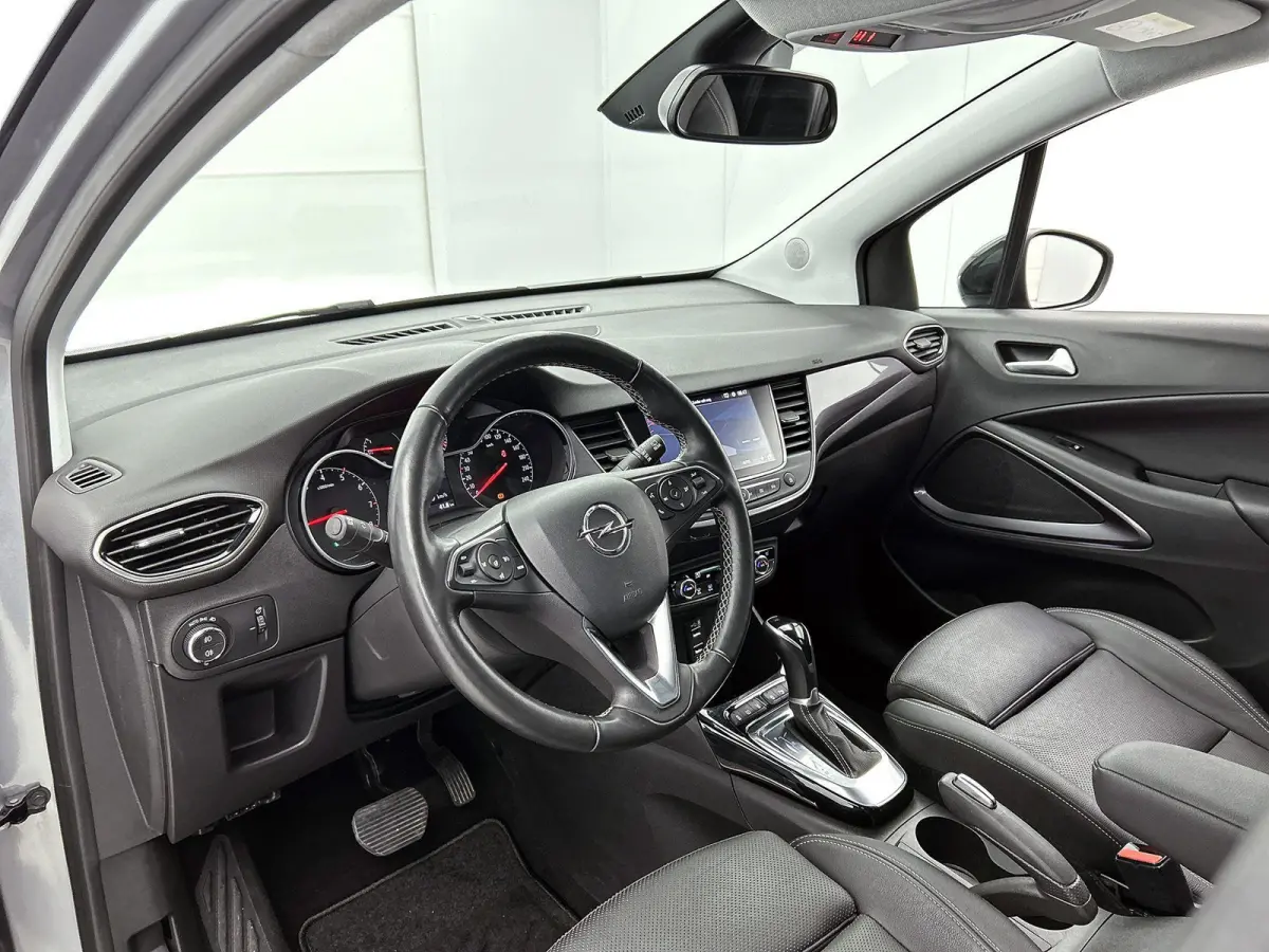 1.2 130pk Ultimate Automaat | Navigatie | Stoel-/Stuurverwarming | Climate Control | Cruise Control | LED | 17"LMV | Apple Carplay/Android Auto |