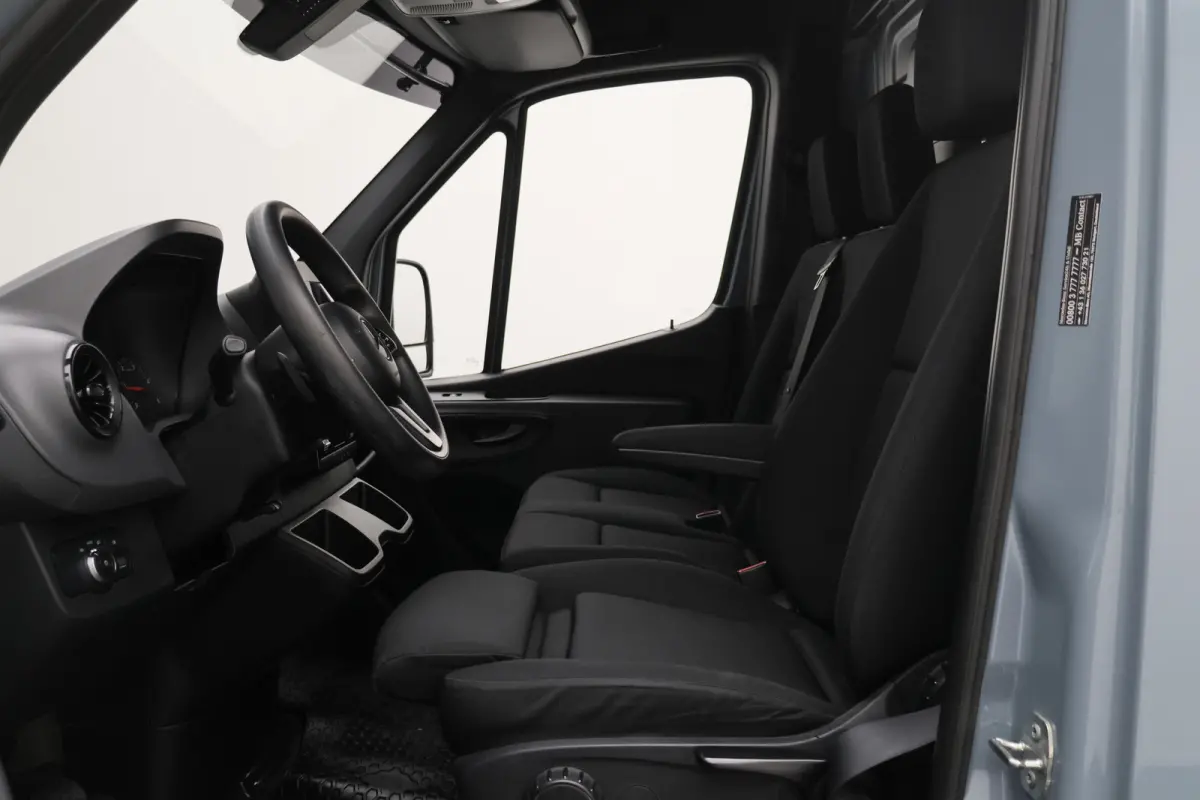 317 CDI Automaat L2H1 3-Zits, Cruise, Camera, Apple Carplay, LED, Zonneklep, DAB, Trekhaak, 18''