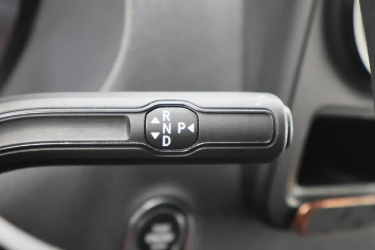 317 CDI Automaat L2H1 3-Zits, Cruise, Camera, Apple Carplay, LED, Zonneklep, DAB, Trekhaak, 18''