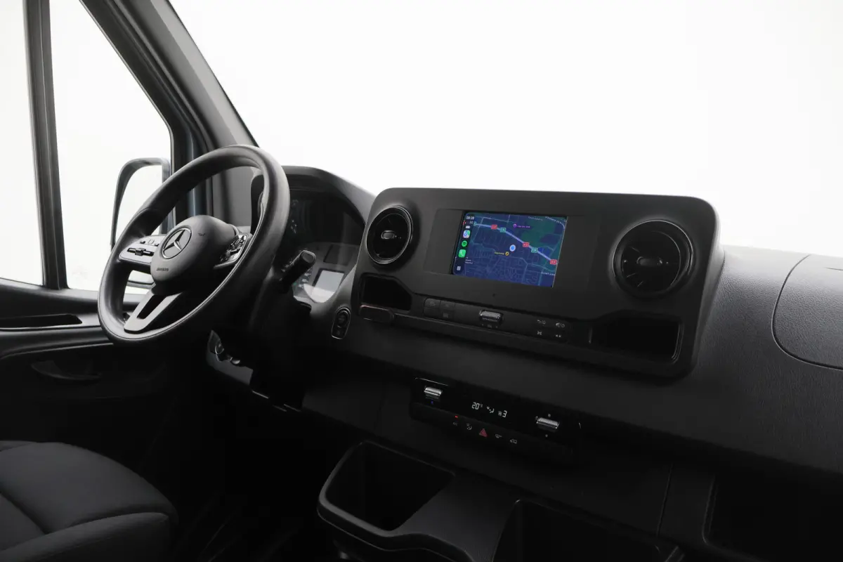 317 CDI Automaat L2H1 3-Zits, Cruise, Camera, Apple Carplay, LED, Zonneklep, DAB, Trekhaak, 18''