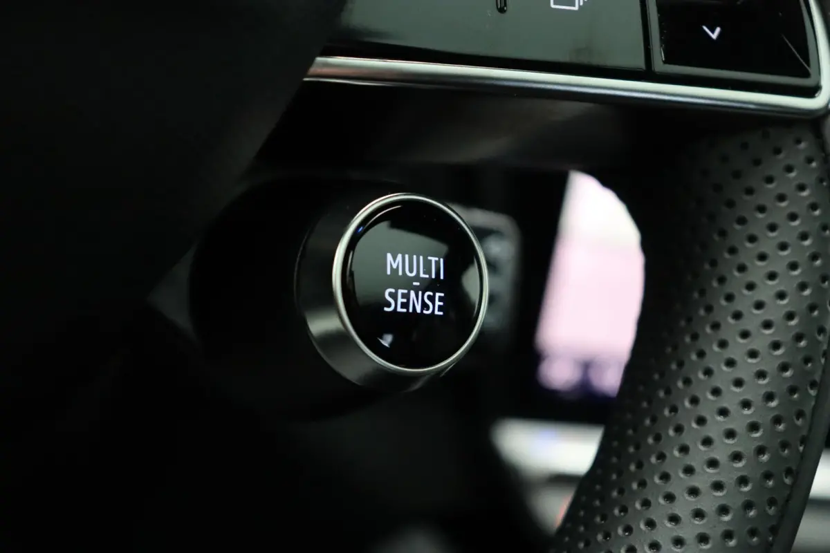 Mild hybrid 160pk X-Tronic techno | 1800kg Geremd | Stoelverwarming | Voorruitverwarming | Stuurwielverwarming |