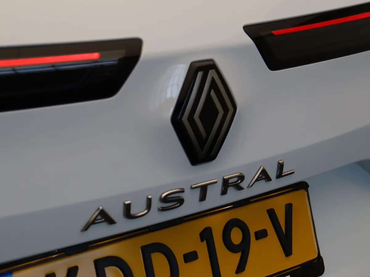 Mild hybrid 160pk X-Tronic techno | 1800kg Geremd | Stoelverwarming | Voorruitverwarming | Stuurwielverwarming |