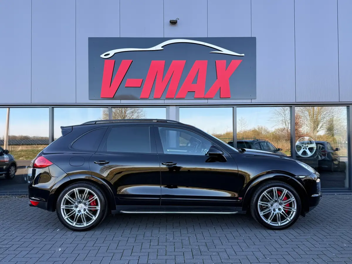 4.8 Turbo V8 Sport Chrono Dak Stoelkoeling Bose