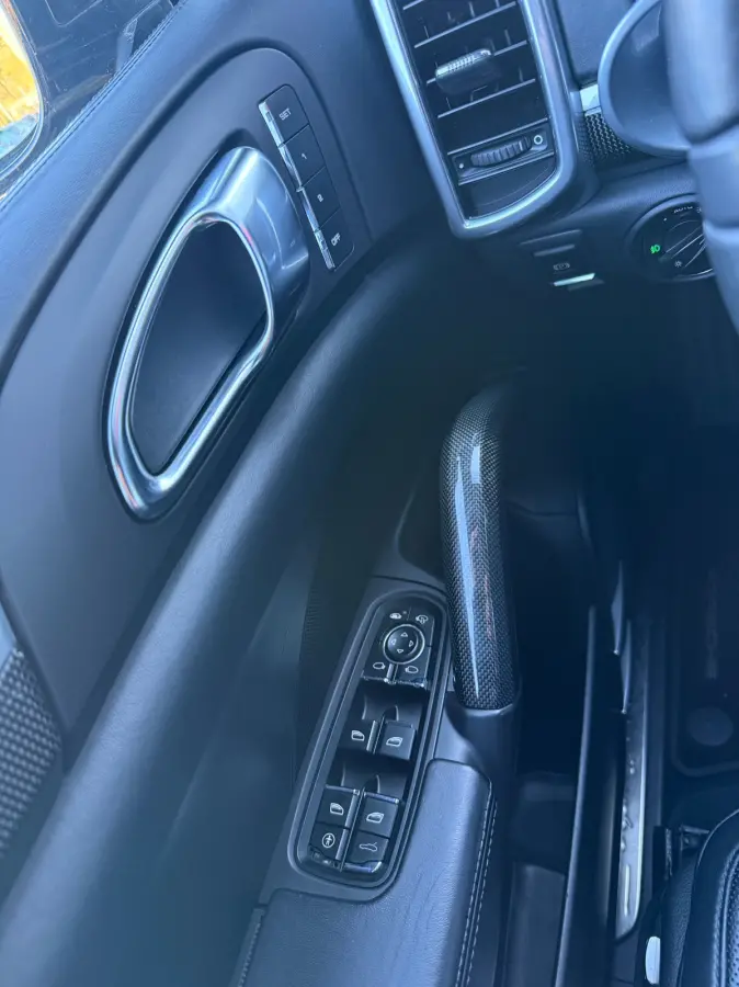 4.8 Turbo V8 Sport Chrono Dak Stoelkoeling Bose