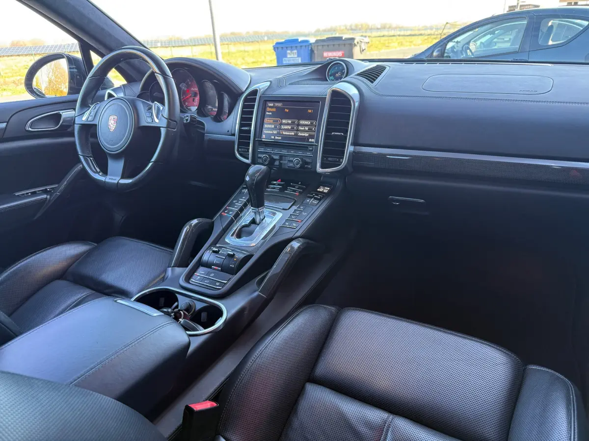 4.8 Turbo V8 Sport Chrono Dak Stoelkoeling Bose