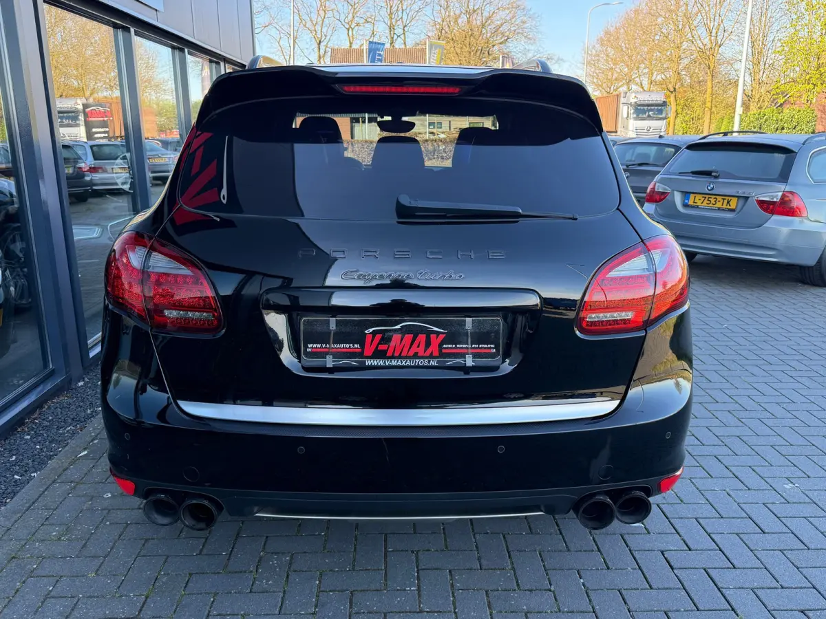 4.8 Turbo V8 Sport Chrono Dak Stoelkoeling Bose