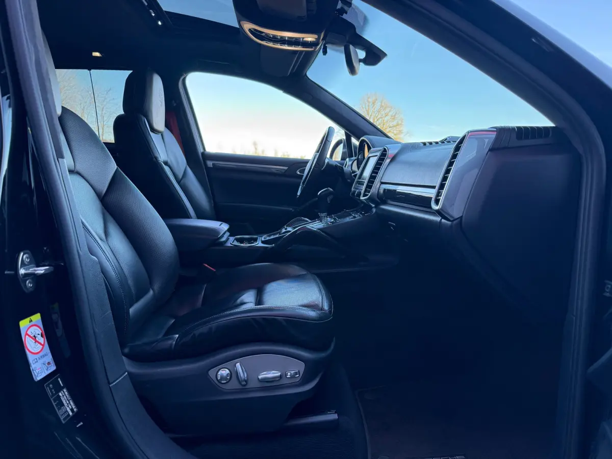 4.8 Turbo V8 Sport Chrono Dak Stoelkoeling Bose