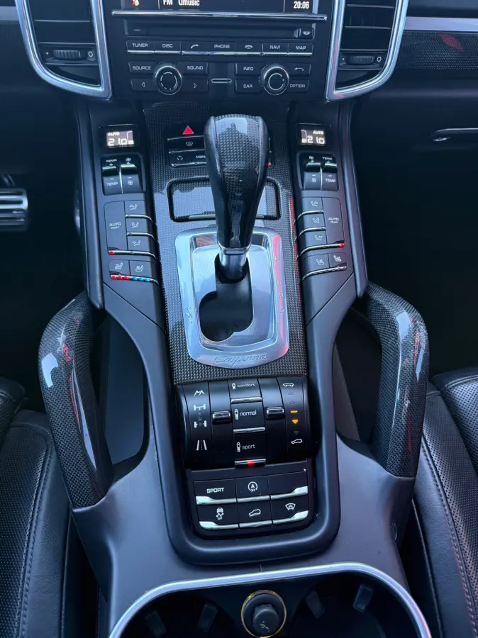 4.8 Turbo V8 Sport Chrono Dak Stoelkoeling Bose
