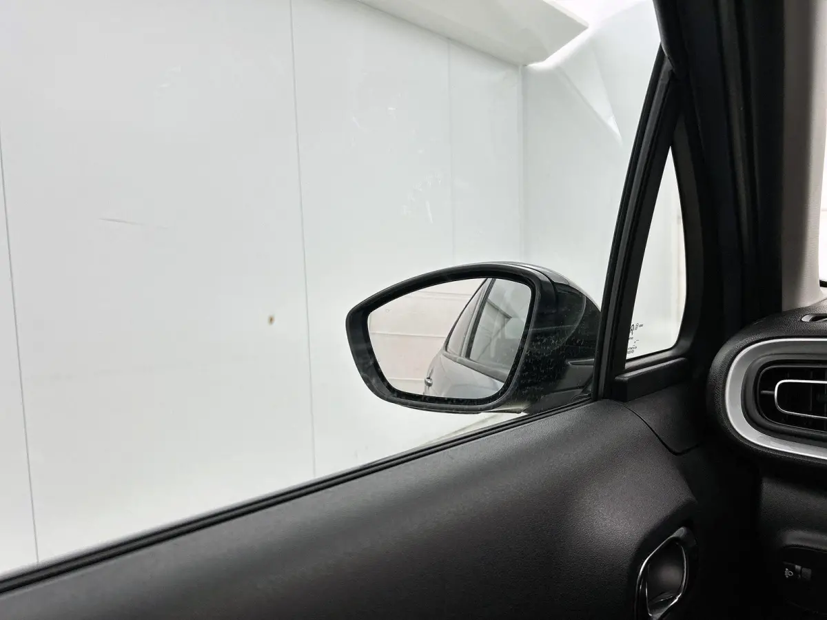 C-Series 110pk Automaat | Navigatie via Apple Carplay / Android Auto | Climate Control | Cruise Control | Parkeersensoren | Armsteun | DAB+ radio | Bluetooth | Led koplampen | Automatisch di