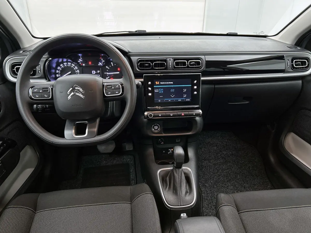 C-Series 110pk Automaat | Navigatie via Apple Carplay / Android Auto | Climate Control | Cruise Control | Parkeersensoren | Armsteun | DAB+ radio | Bluetooth | Led koplampen | Automatisch di