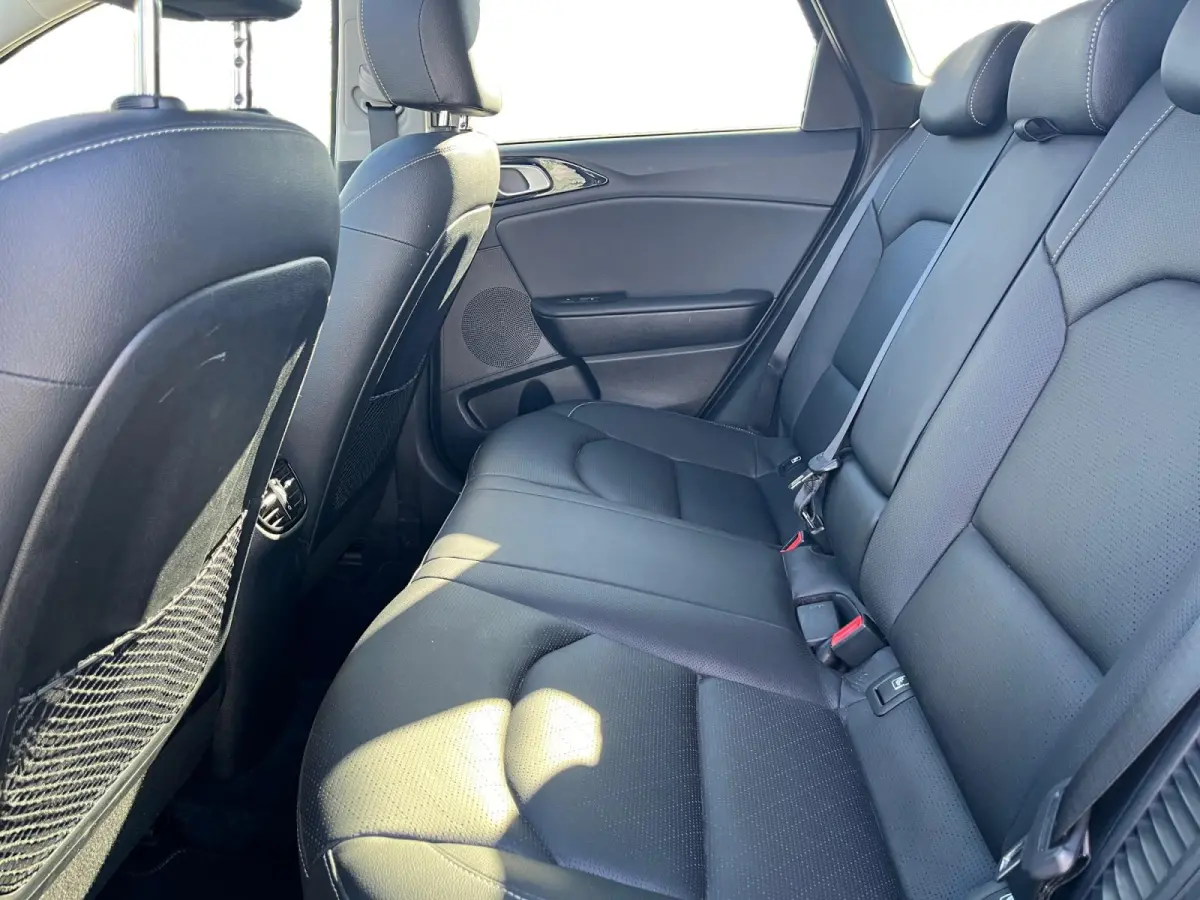 1.6 GDI PHEV ExecutiveLine Stoelverwarming | Stoelverkoeling | Panoramadak | Carplay | Adaptieve Cruise Control | Leder