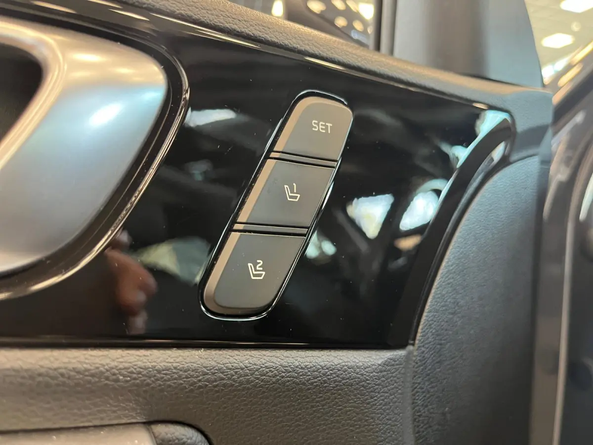1.6 GDI PHEV ExecutiveLine Stoelverwarming | Stoelverkoeling | Panoramadak | Carplay | Adaptieve Cruise Control | Leder