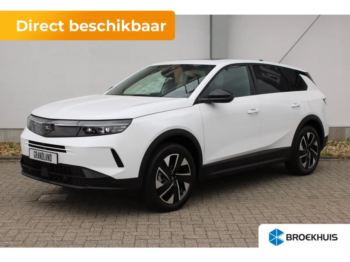 Business Edition | Achteruitrijcamera | Afneembare trekhaak | Carrosserie in één kleur Lederen bekleding met ergonomische stoelen vooraan | Voorraadvoordeel !