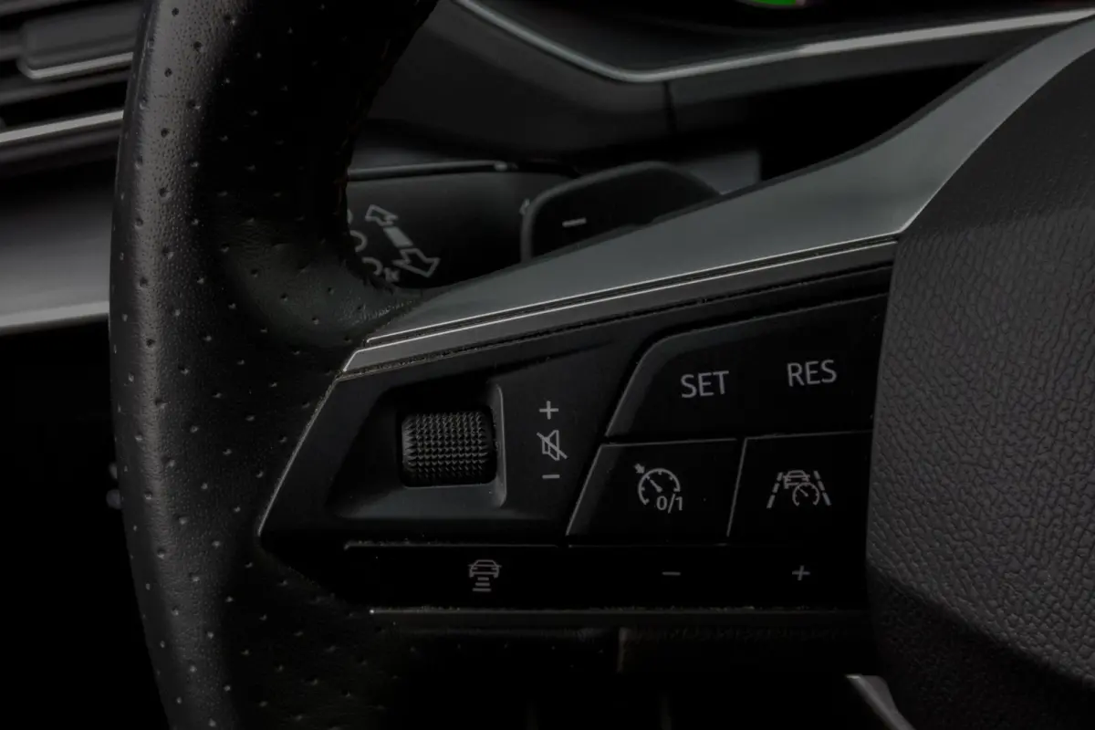 1.4 TSI e-Hybrid PHEV FR | STOELVERWARMING | ACC | APPLE CARPLAY/ANDROID AUTO