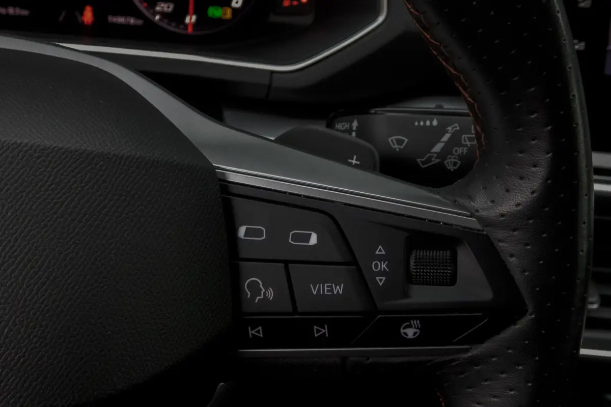 1.4 TSI e-Hybrid PHEV FR | STOELVERWARMING | ACC | APPLE CARPLAY/ANDROID AUTO