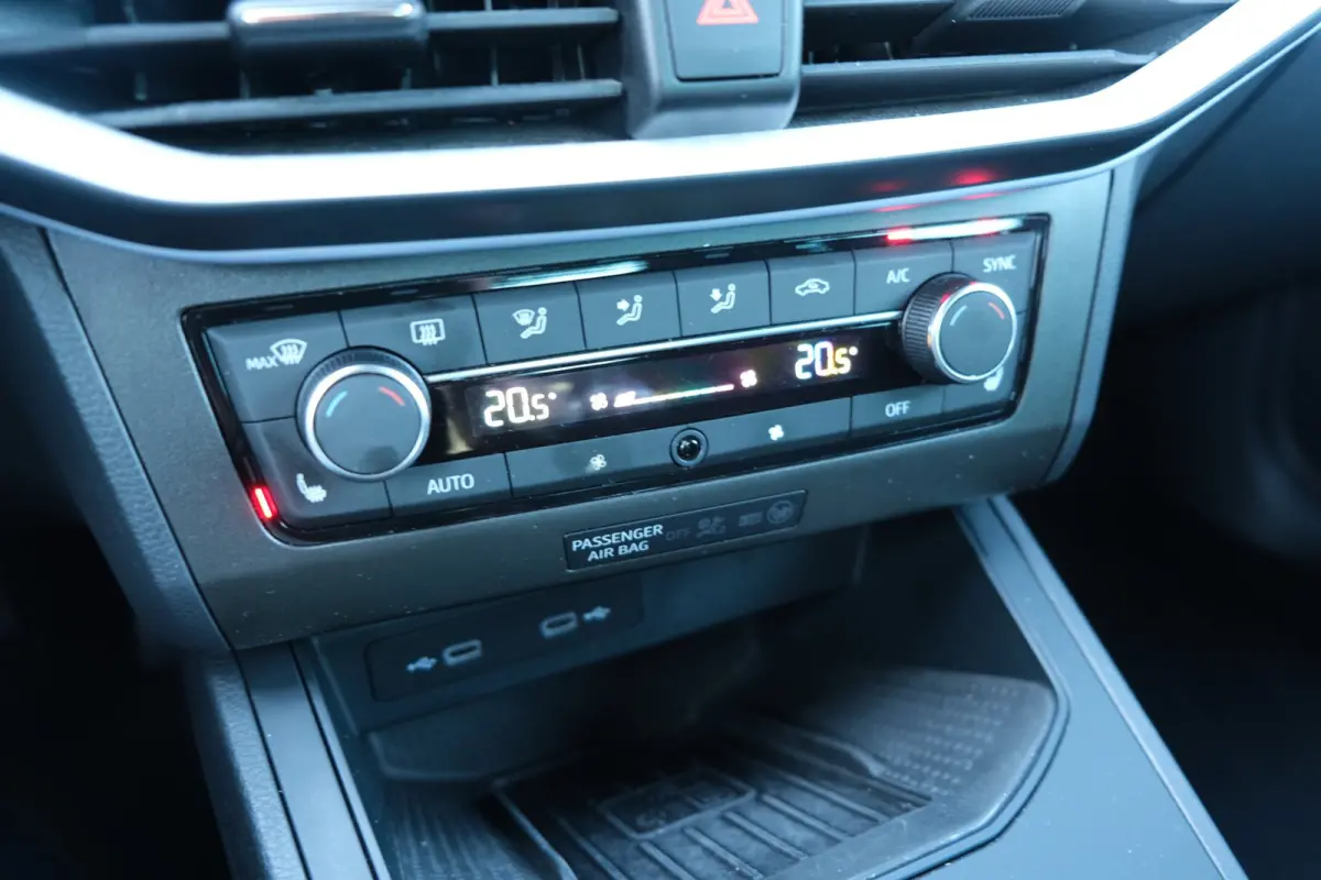1.0 EcoTSI FR 95PK Facelift Led Navi Cruise PDC DAB+