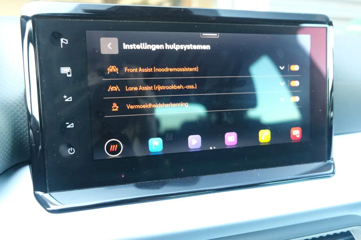 1.0 EcoTSI FR 95PK Facelift Led Navi Cruise PDC DAB+