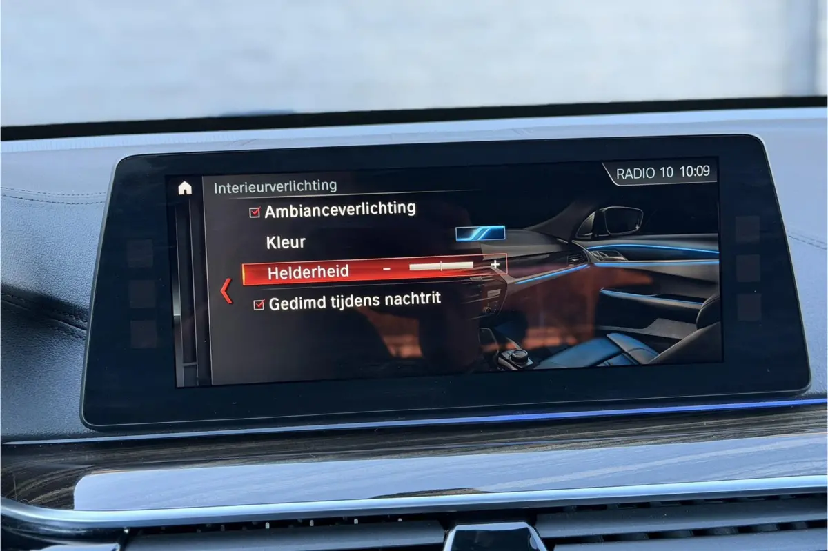 640i xDrive Luxury Line | Panodak | Comfortleder | Camera | LED | Navi Prof.