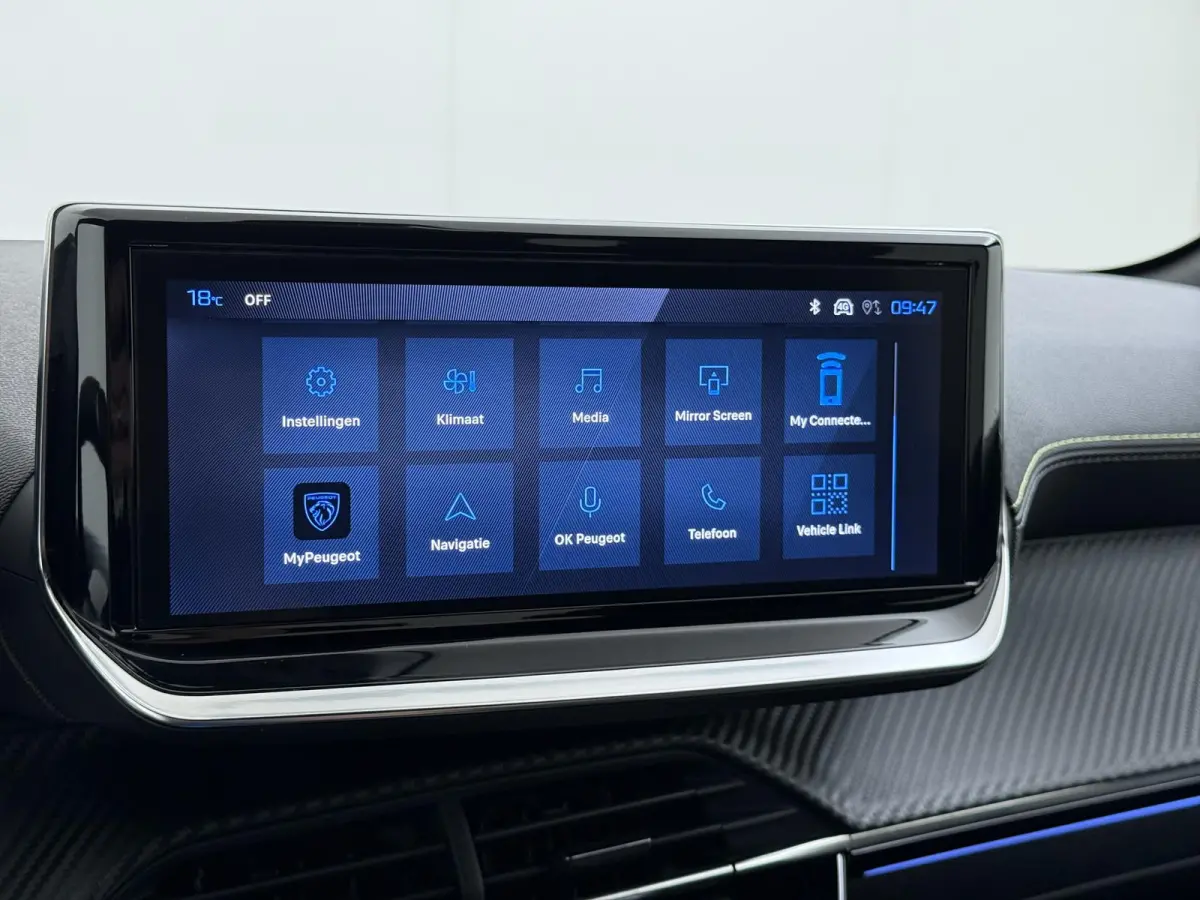GT 145pk Hybrid Automaat | Navigatie | Camera voor en achter | Adaptieve Cruise control | Apple Carplay Android auto draadloos | Full LED koplampen