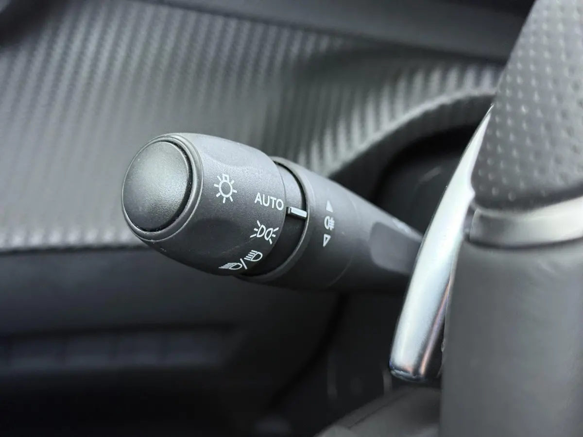 GT 145pk Hybrid Automaat | Navigatie | Camera voor en achter | Adaptieve Cruise control | Apple Carplay Android auto draadloos | Full LED koplampen