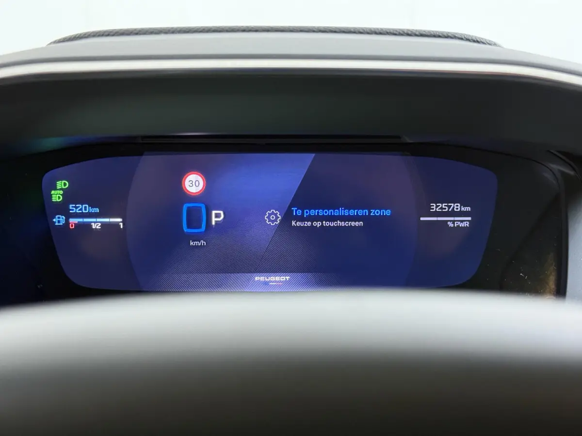 GT 145pk Hybrid Automaat | Navigatie | Camera voor en achter | Adaptieve Cruise control | Apple Carplay Android auto draadloos | Full LED koplampen