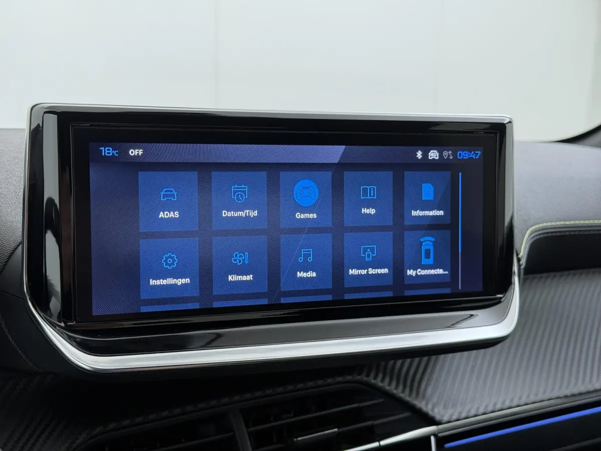 GT 145pk Hybrid Automaat | Navigatie | Camera voor en achter | Adaptieve Cruise control | Apple Carplay Android auto draadloos | Full LED koplampen