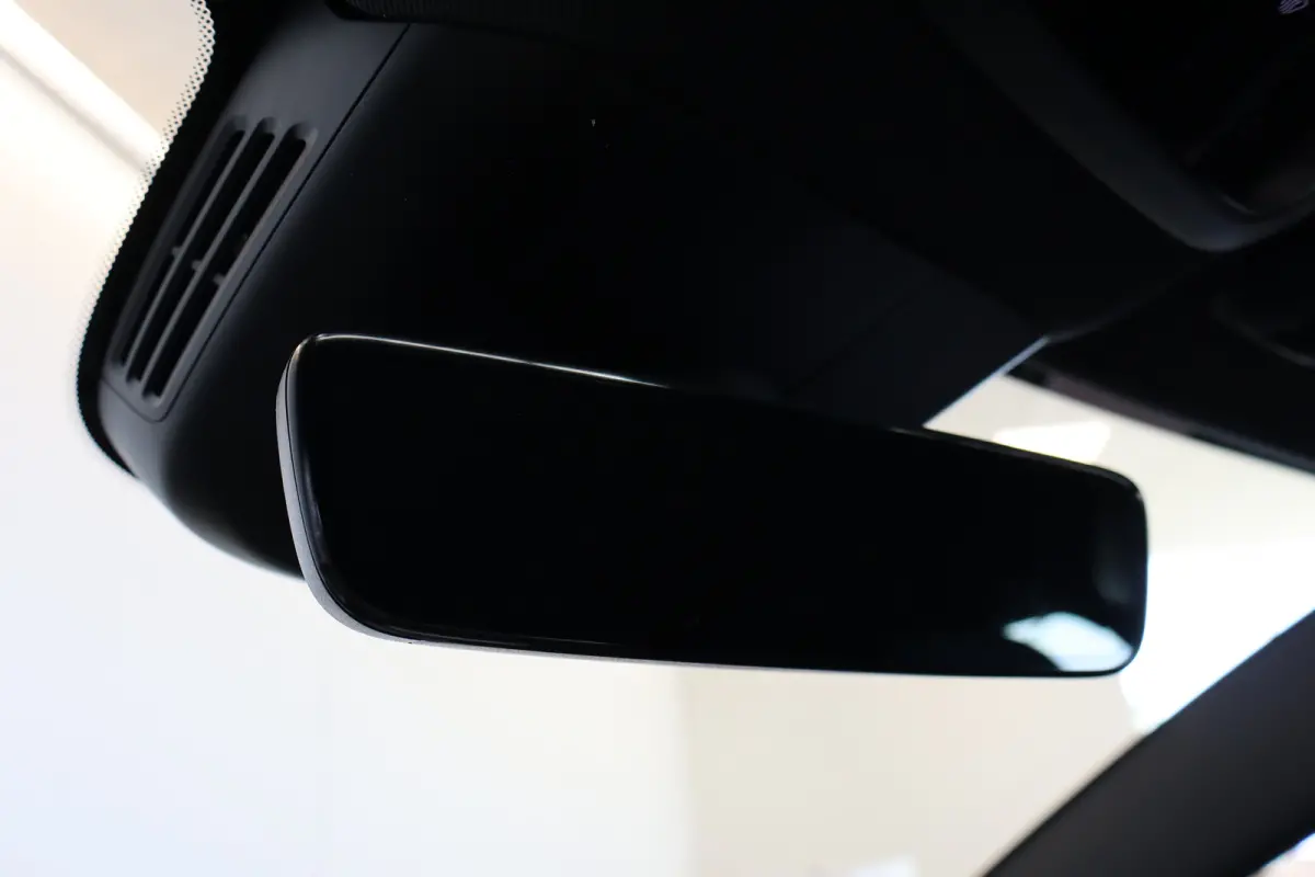 Black Edition P5 272PK Europa Plus 51kWh Black Edition | Power Seats | Climate Pack | 19" | Warmtepomp