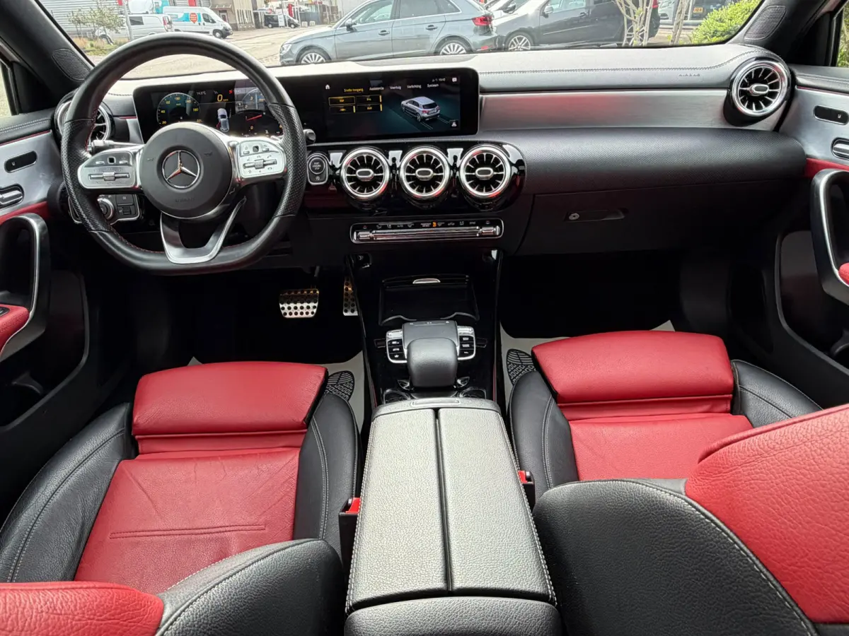 A200 Premium AMG PAKKET l SFEERVERL. l PANO l TREKHAAK