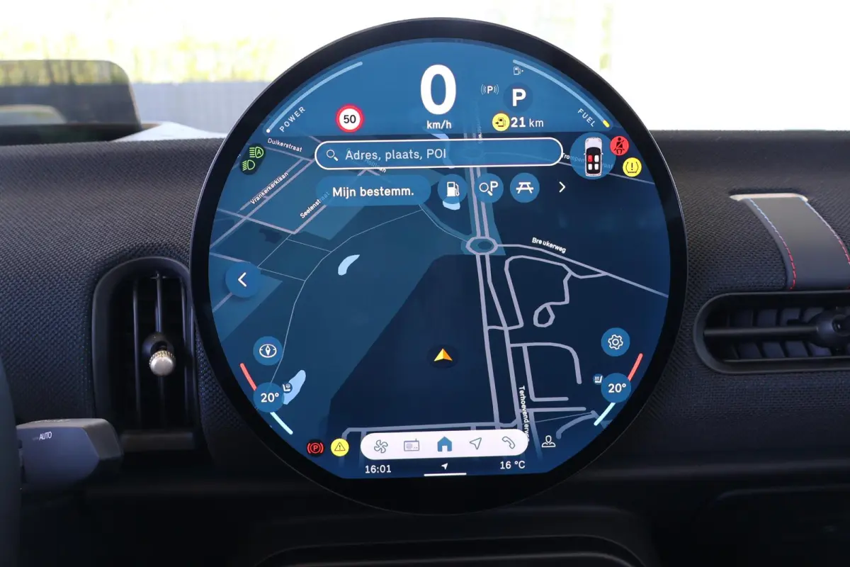 C | Pakket M | Head-Up Display | Stoel- en Stuurverwarming | Achteruitrijcamera
