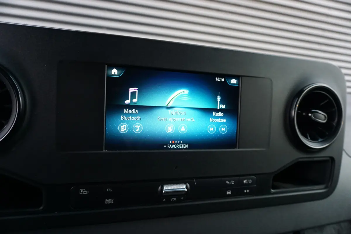 516 160pk Automaat 3500kg L2H2 Dubbellucht Trekhaak Apple Carplay Camera