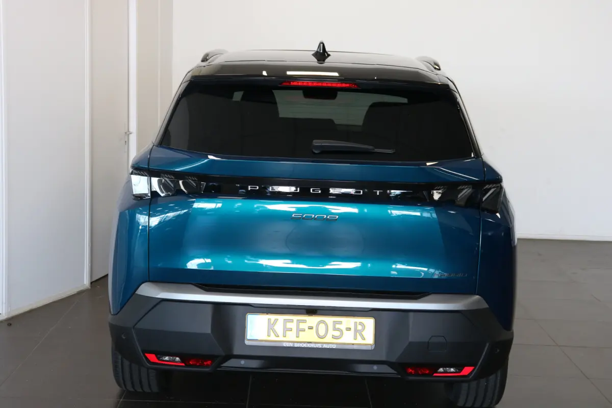 1.2 Hybrid 145 GT | Panoramadak | Stoelen voor en achter verw. | Massage | Camera rondom | Stuurwiel verwarmd | Navi |