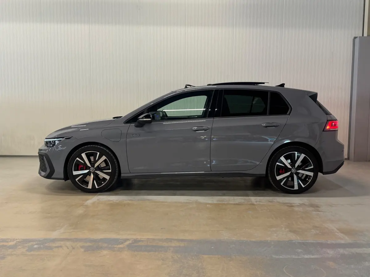 1.5 eHybrid GTE | HUD | PANO | NARDO GREY | CAMERA | AMBIANCE