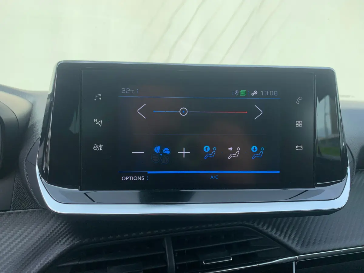 1.2 PureTech Active AppleCarplay/ Android Auto | Cruise Control | Clima | DAB | Navi | Trekhaak |